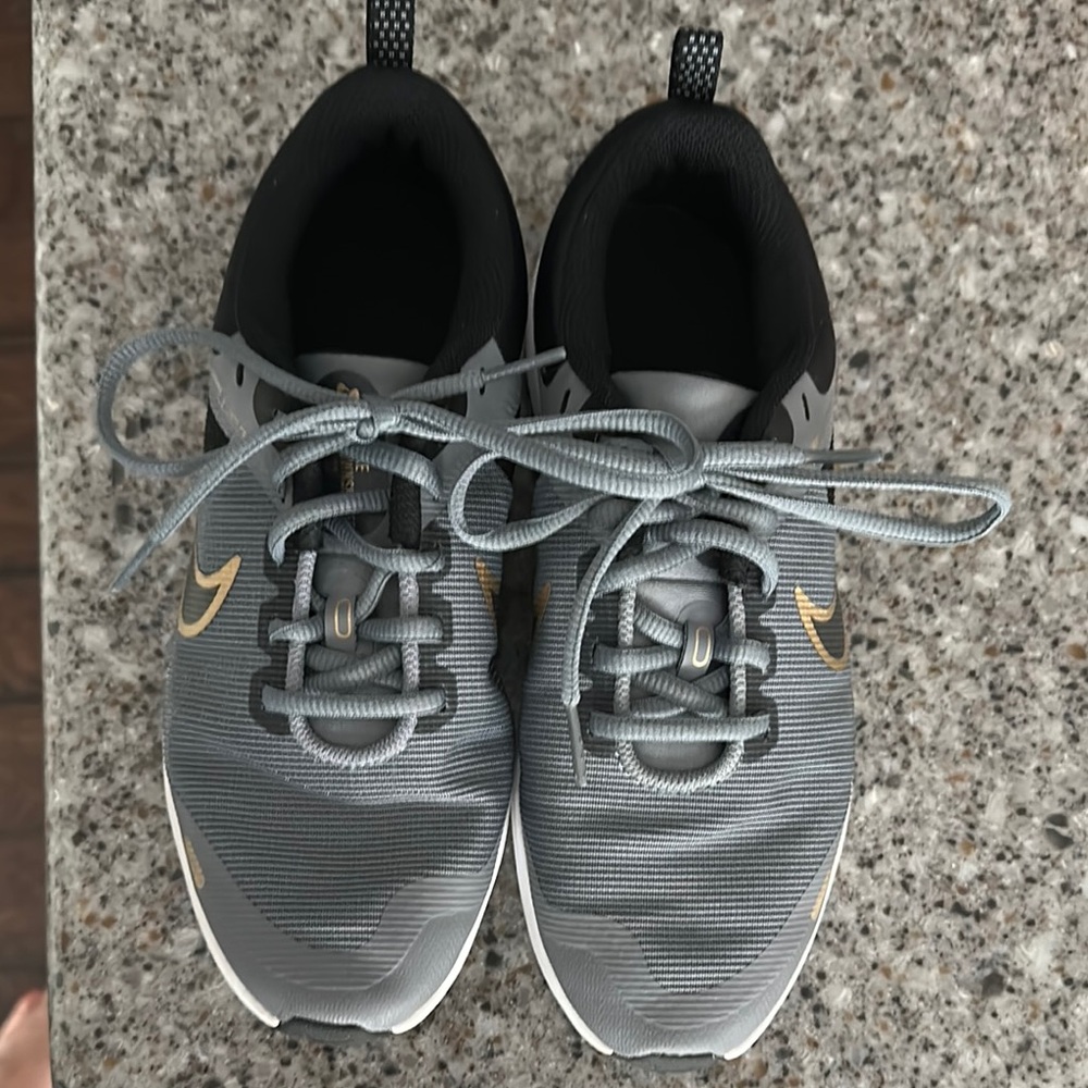 Nike Kids Gray and Gold Sneakers